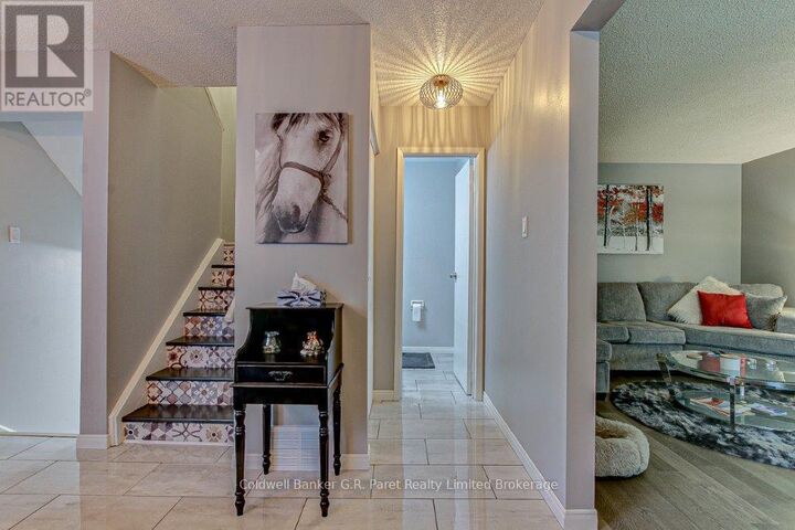 Property Photo:  1 Lamer'S Court 15  ON N4G 4T6 