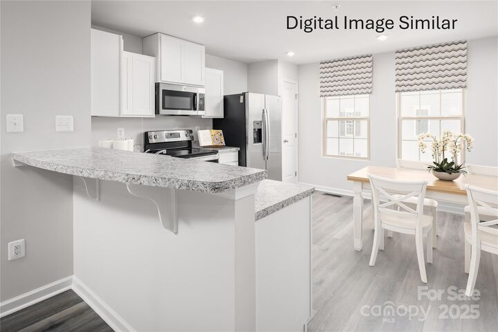 Property Photo:  1412 Richardson Towns Court 1009C  NC 28208 