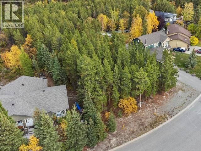 Property Photo:  520 Grove Street  YT Y1A 5X9 