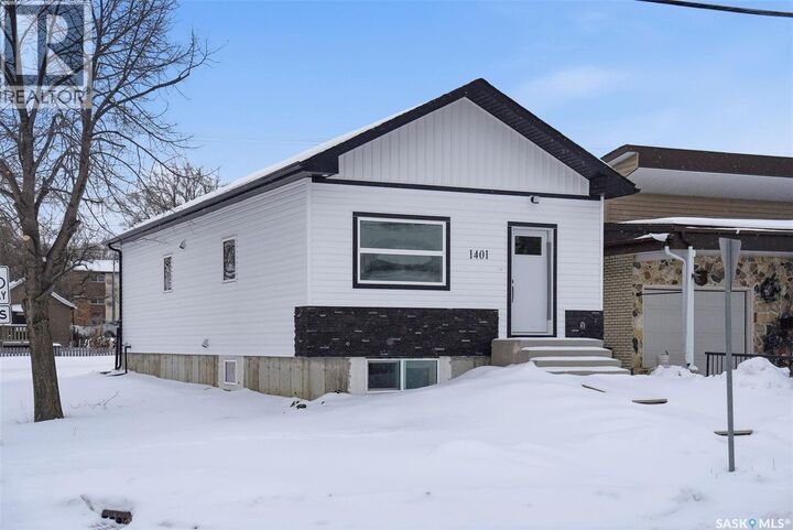 Property Photo: 1401 23rd Street SK S7L 0B1