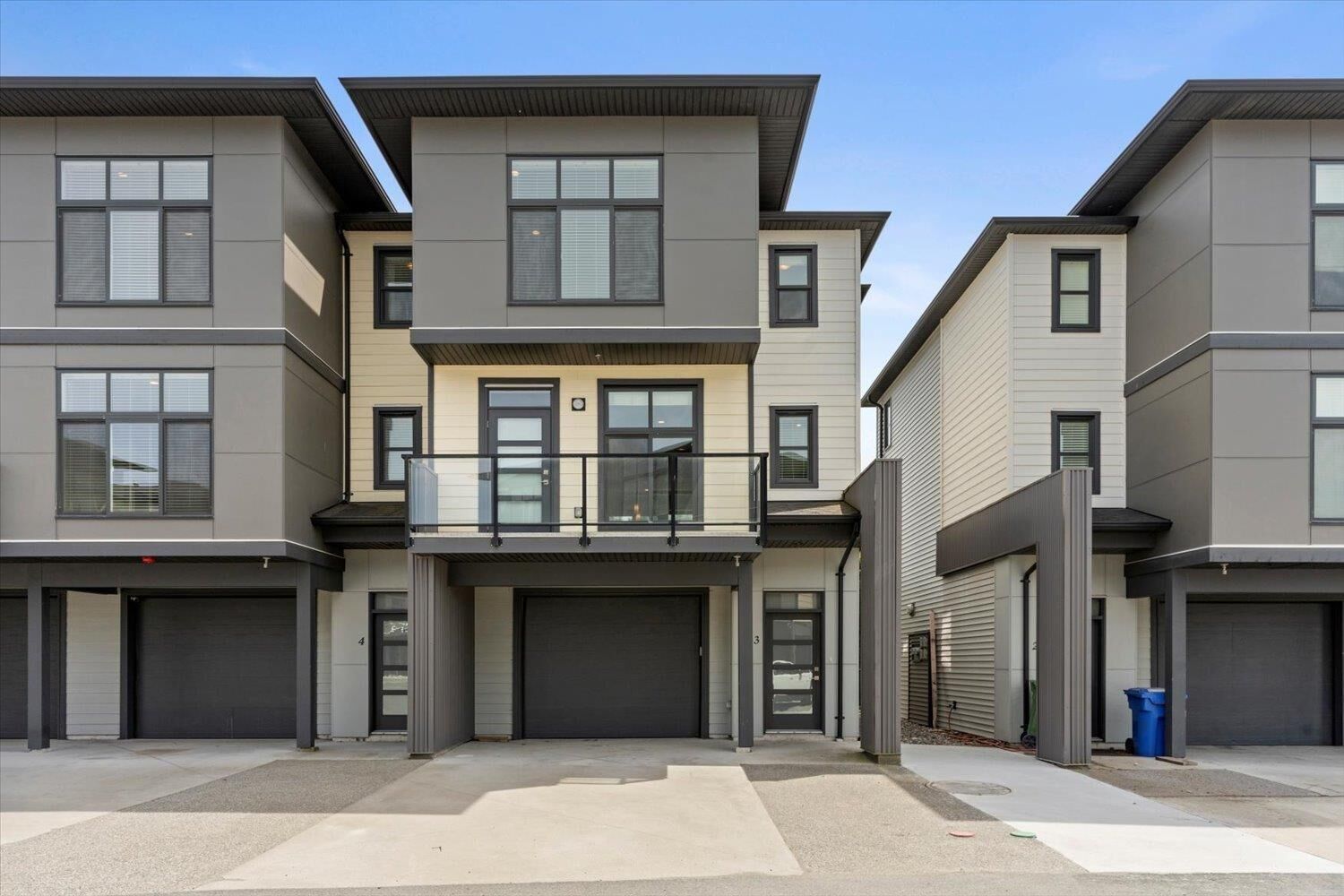 Photo de la propriété:  6029 Promontory Road 5  BC V2R 6B1 