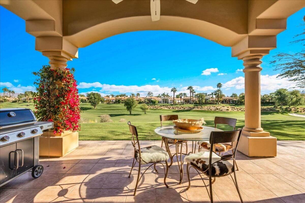 Property Photo:  48310 Casita Drive  CA 92253 