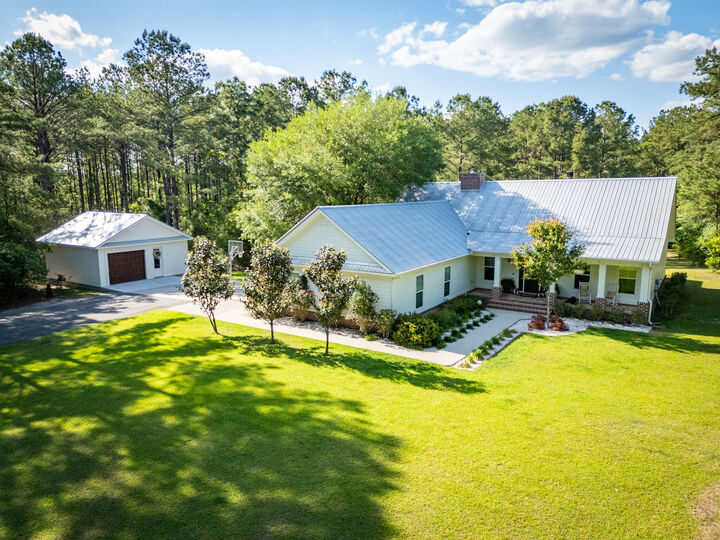 Property Photo:  4351 Poverty Creek Road  FL 32539 