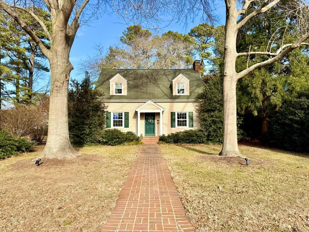 Property Photo: 17 Meadville Dr VA 23417