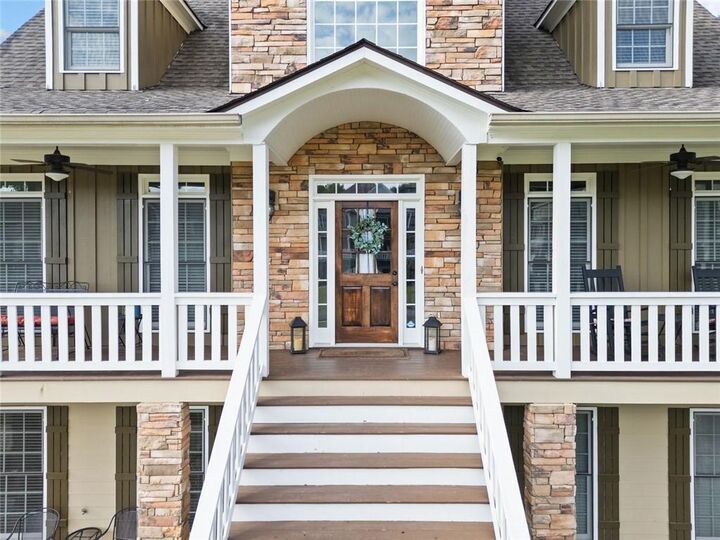 Property Photo:  92 River Walk Parkway  GA 30145 