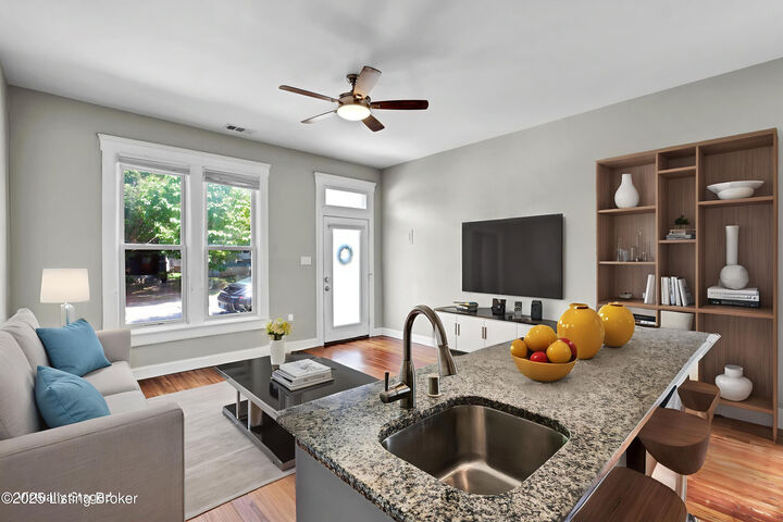 Property Photo: 1112 Mulberry St KY 40217