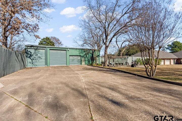 Property Photo:  106 Cheyenne Street  TX 75644 