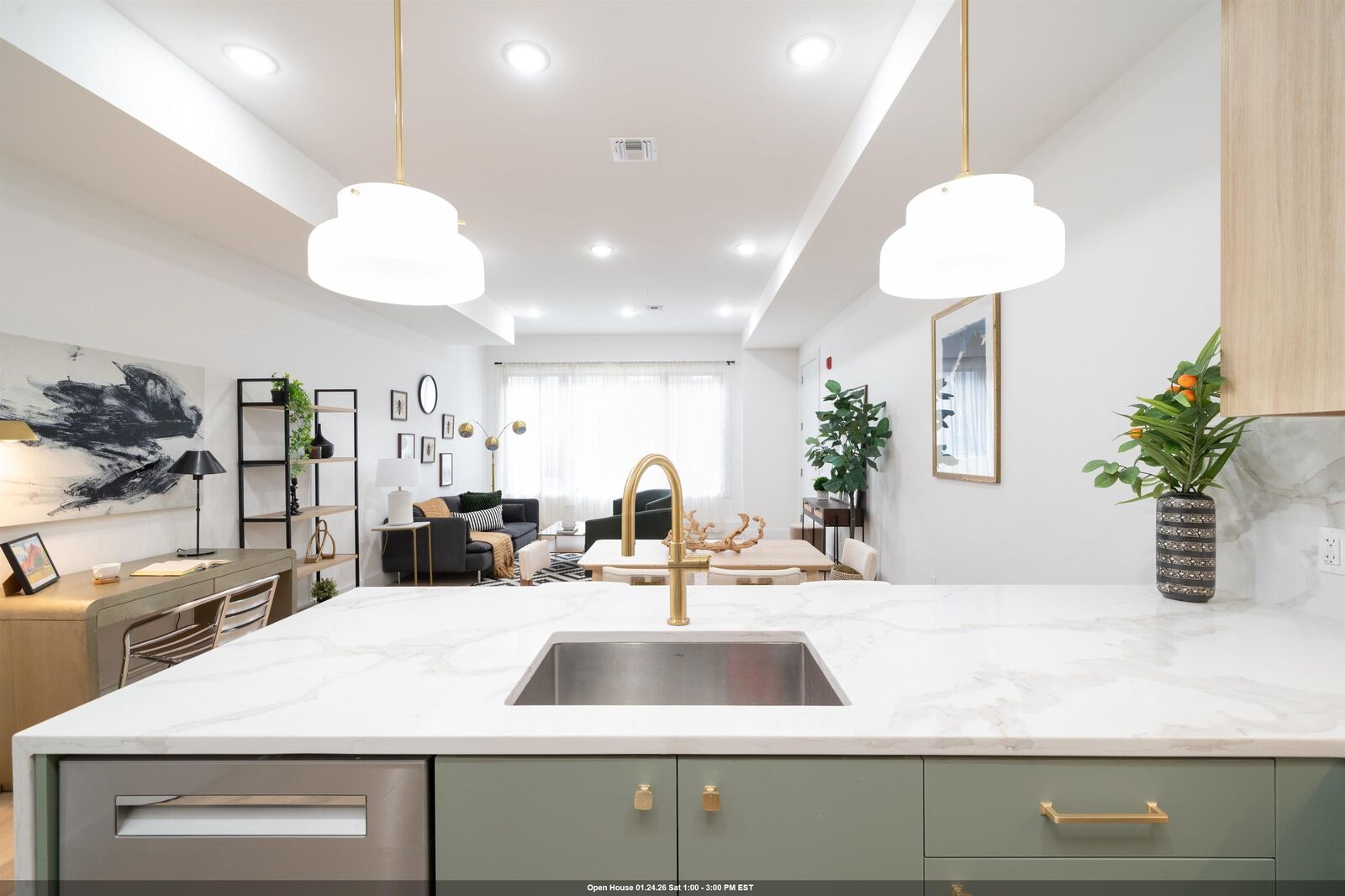 Property Photo:  100 Webster Ave 1  NJ 07307 