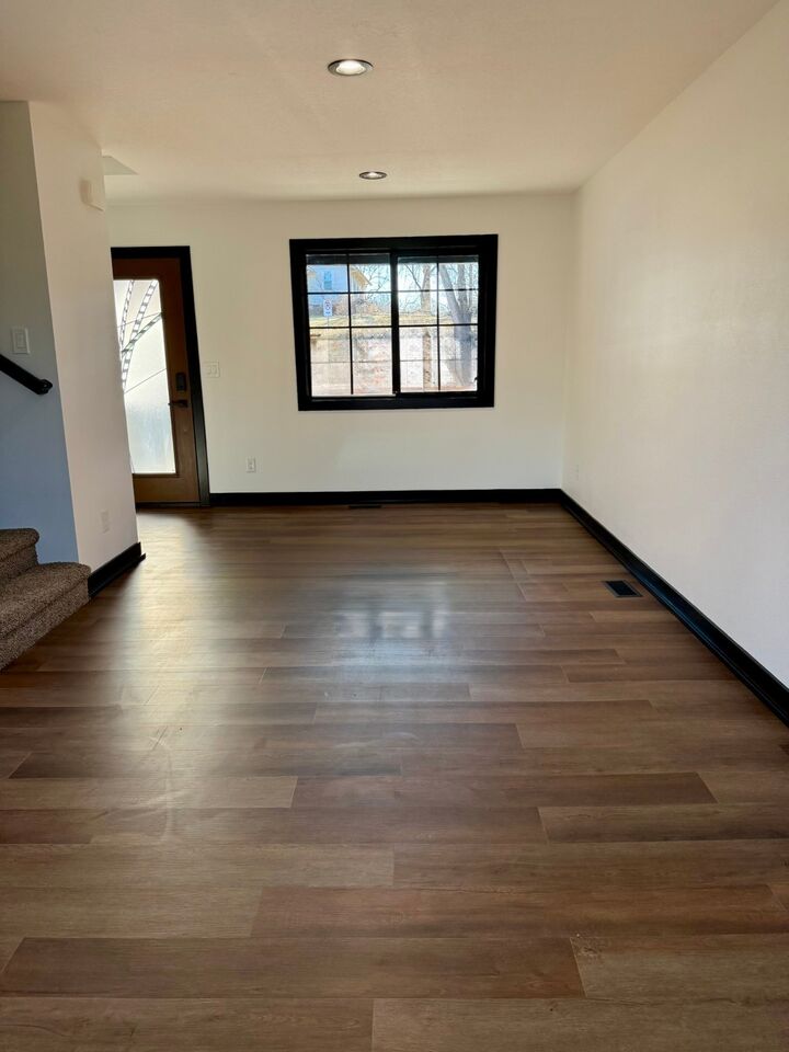 Property Photo:  348 E Pleasant View Drive  IA 50315 