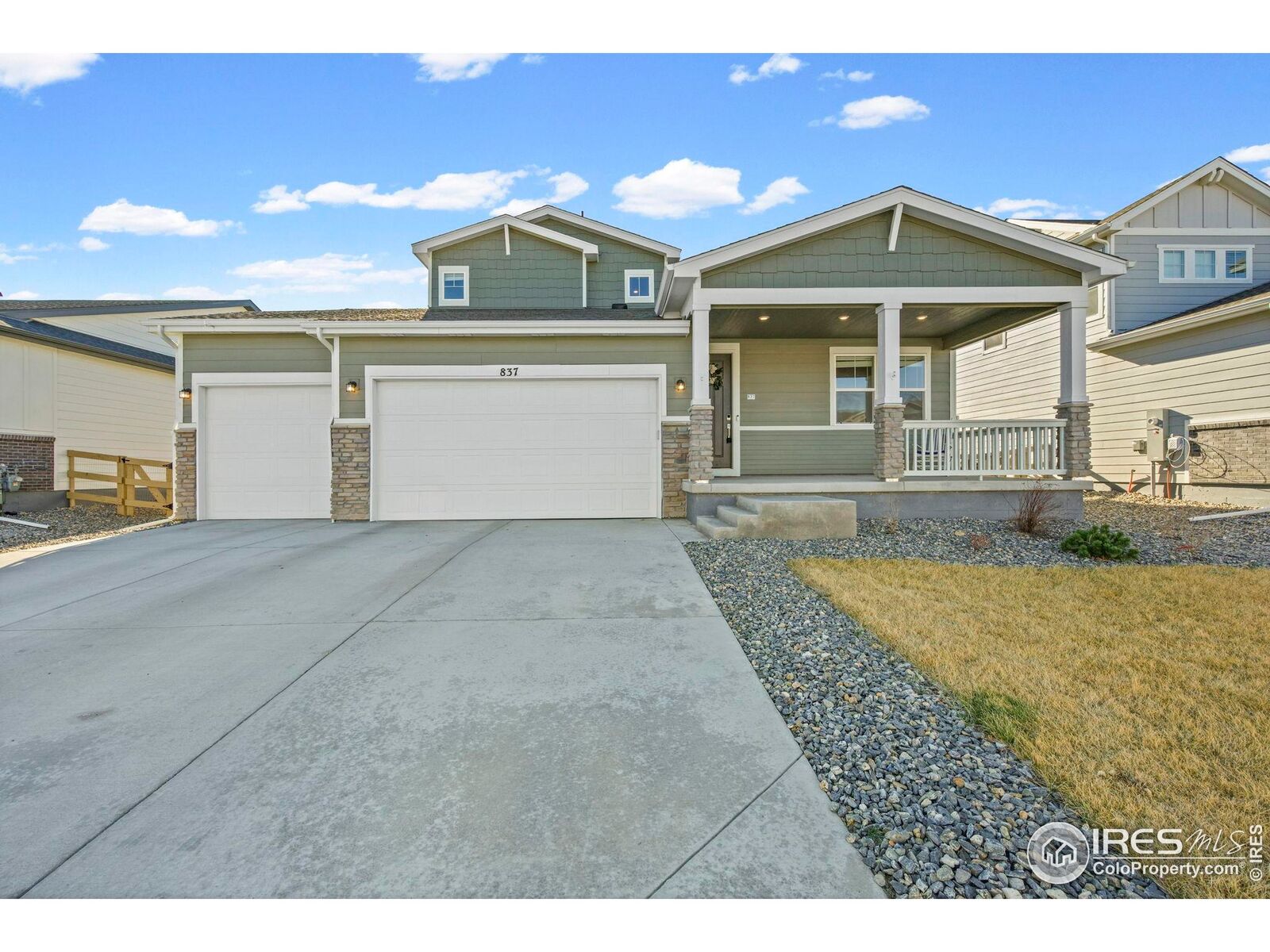 Property Photo:  837 Hummocky Way  CO 80550 