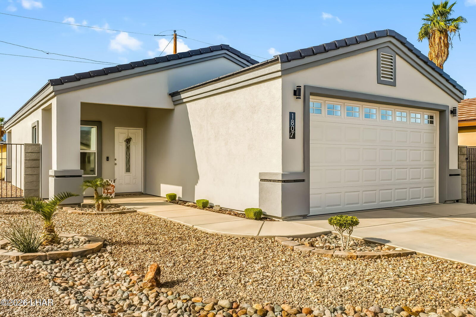 Property Photo:  1807 Rollando Dr  AZ 86442 