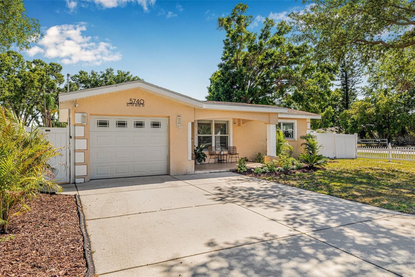 Property Photo: 5740 67th Avenue N FL 33781