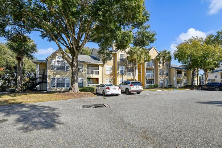 Property Photo:  1065 S Hiawassee Road 1428  FL 32835 