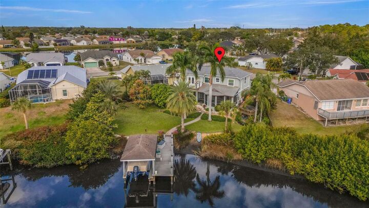 Property Photo: 1221 50th Street Court E FL 34208