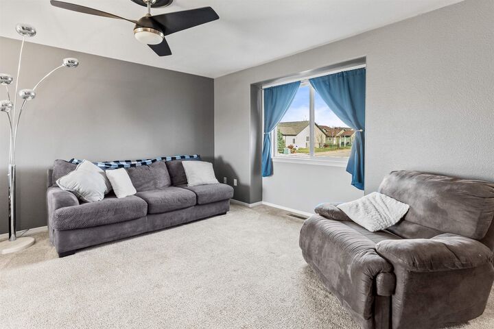 Property Photo:  3915 Gallatin Avenue  SD 57783 