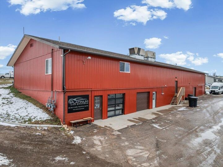 Property Photo:  3103 E Fairgrounds Loop  SD 57783 