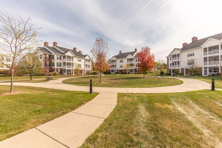 Property Photo: 1008 W Summerfield Glen Circle MI 48103