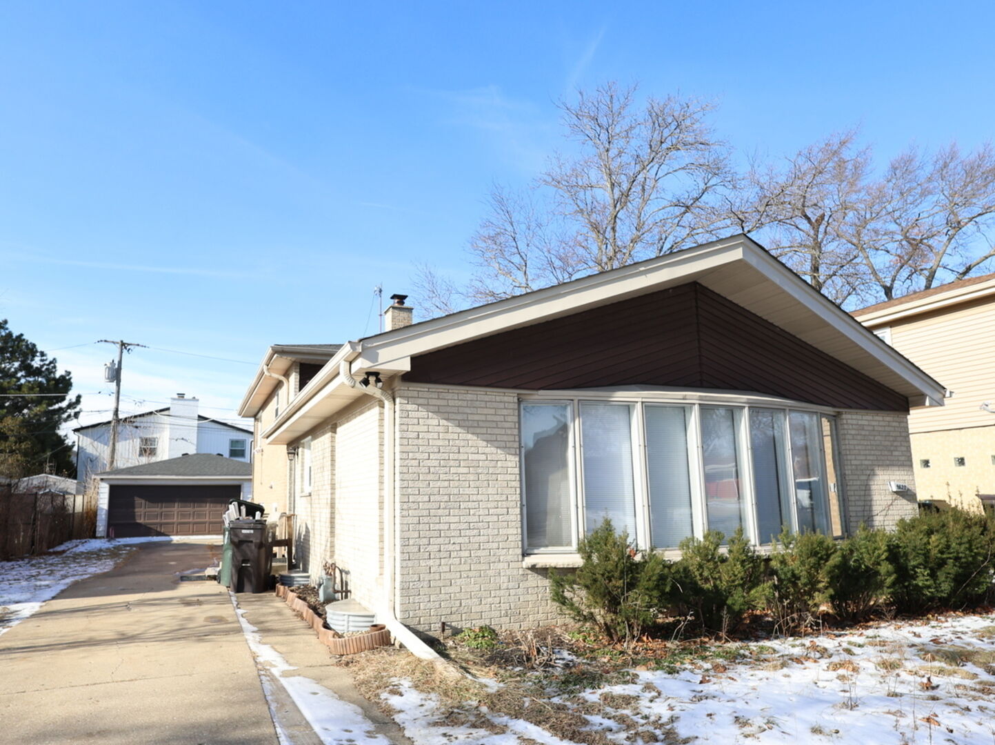Property Photo:  9622 Kildare Avenue  IL 60076 