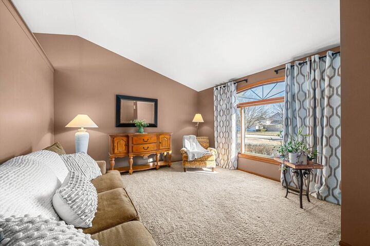 Property Photo:  431 Badger Lane  IL 60543 