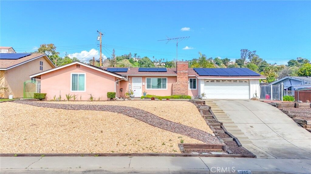 Property Photo:  1315 Hillside  CA 91768 