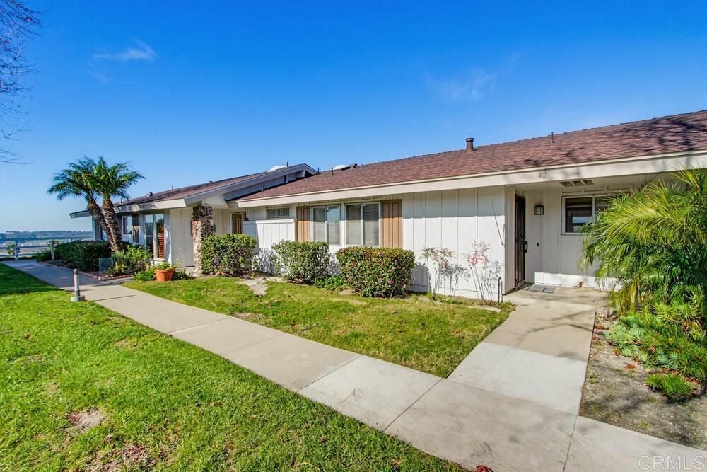Property Photo:  3660 N Vista Campana N 42  CA 92057 