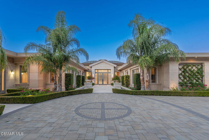 Property Photo:  1300 Woodland Grove Court  CA 91362 