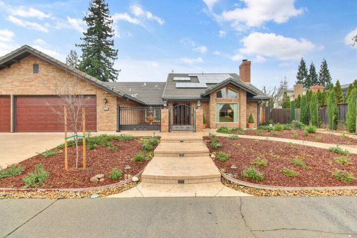 Property Photo:  9153 Shady Hollow Way  CA 95628 