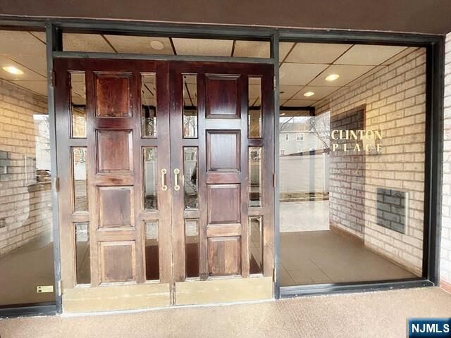 Property Photo:  55 Clinton Place 506  NJ 07601 