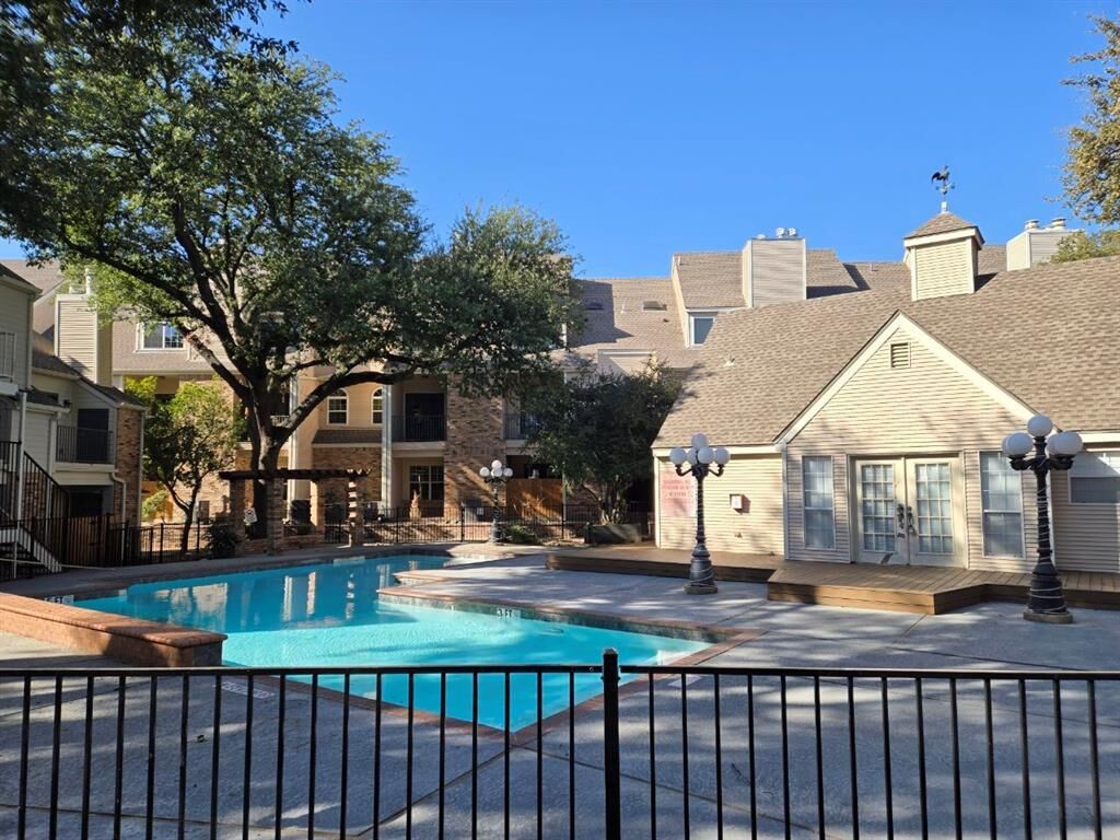 Property Photo: 5325 Bent Tree Forest Drive 1129 TX 75248