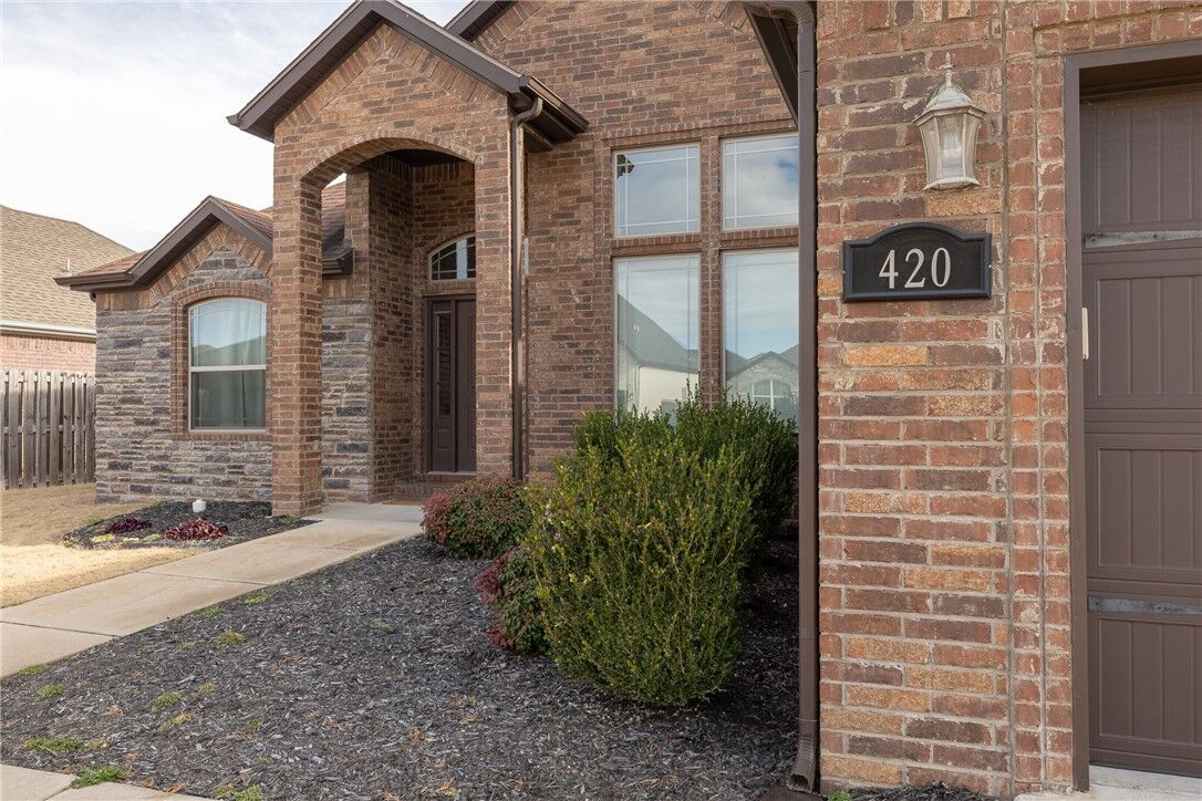 Property Photo: 420 Lone Jack Drive AR 72704