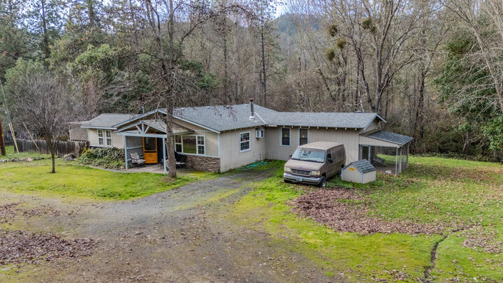 Property Photo:  5400 Or-238  OR 97530 