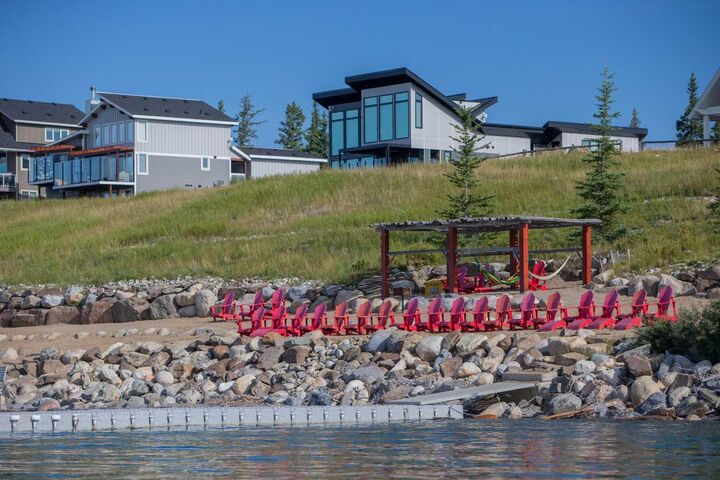 Property Photo: 629 Cottageclub Bend AB T4C 1B1