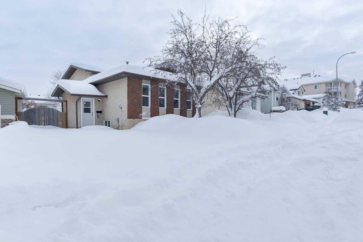 Property Photo:  1069 Timberline Drive  AB T9K 1T9 