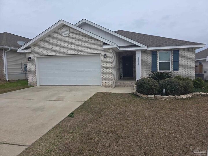 Property Photo:  5649 Guinevere Ln  FL 32583 