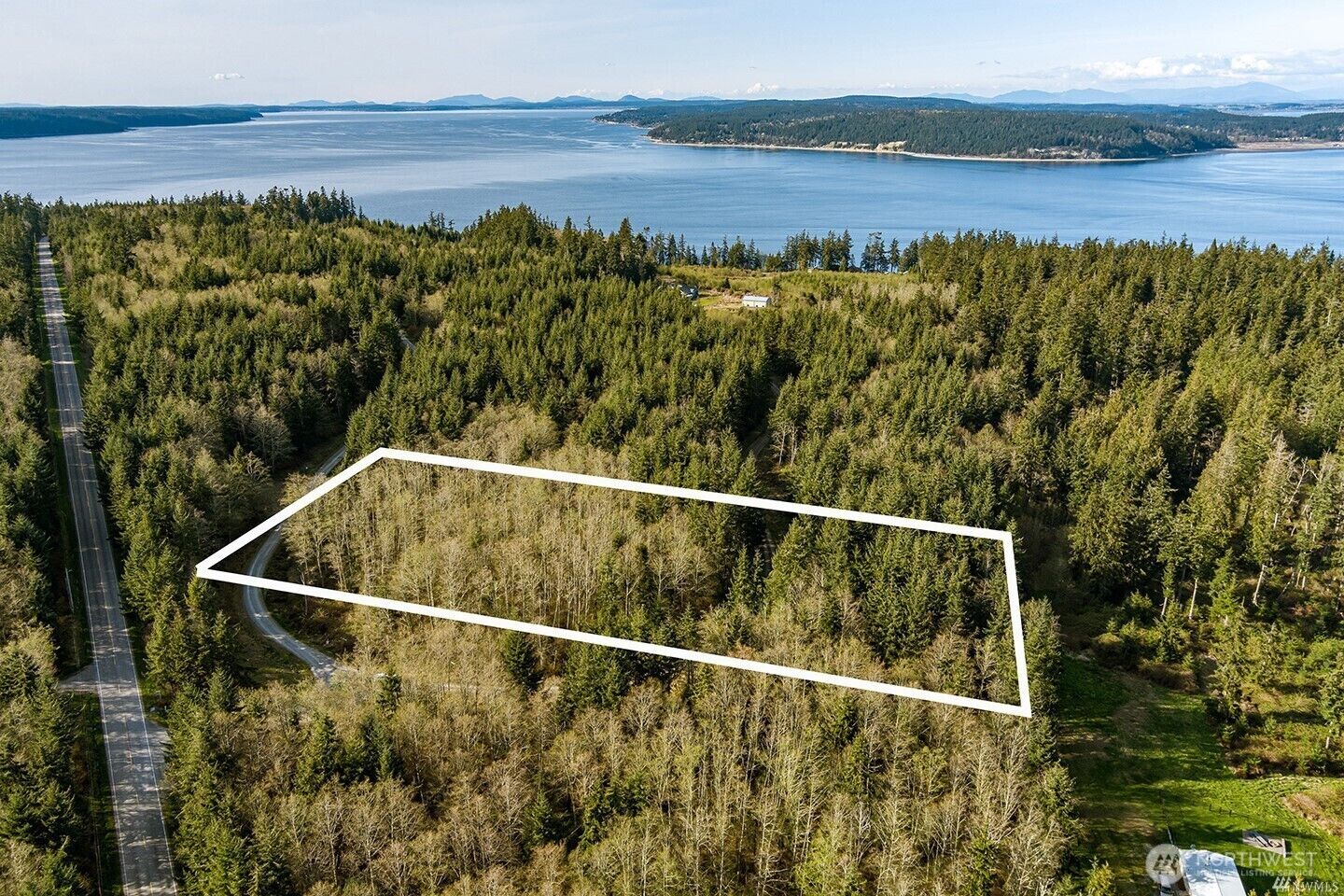 Property Photo:  3437  Waterview Drive  WA 98260 