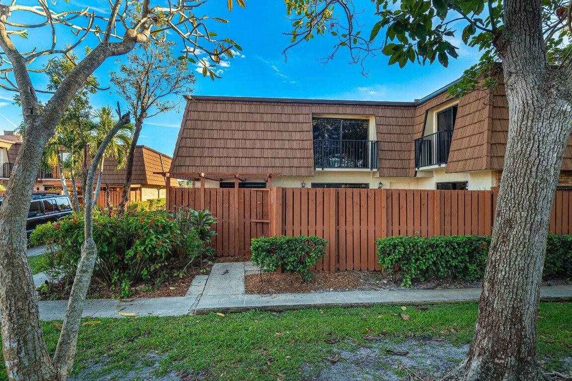 Property Photo:  9101 SW 19th Place B  FL 33324 