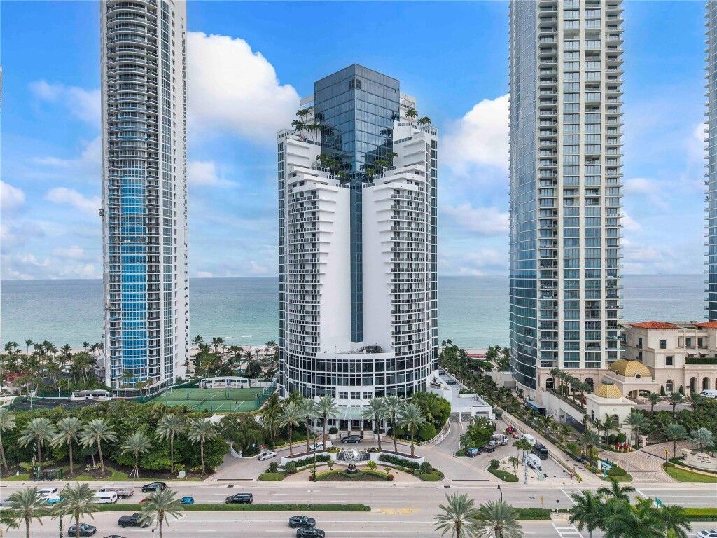 Property Photo:  18001 Collins Avenue 2806  FL 33160 