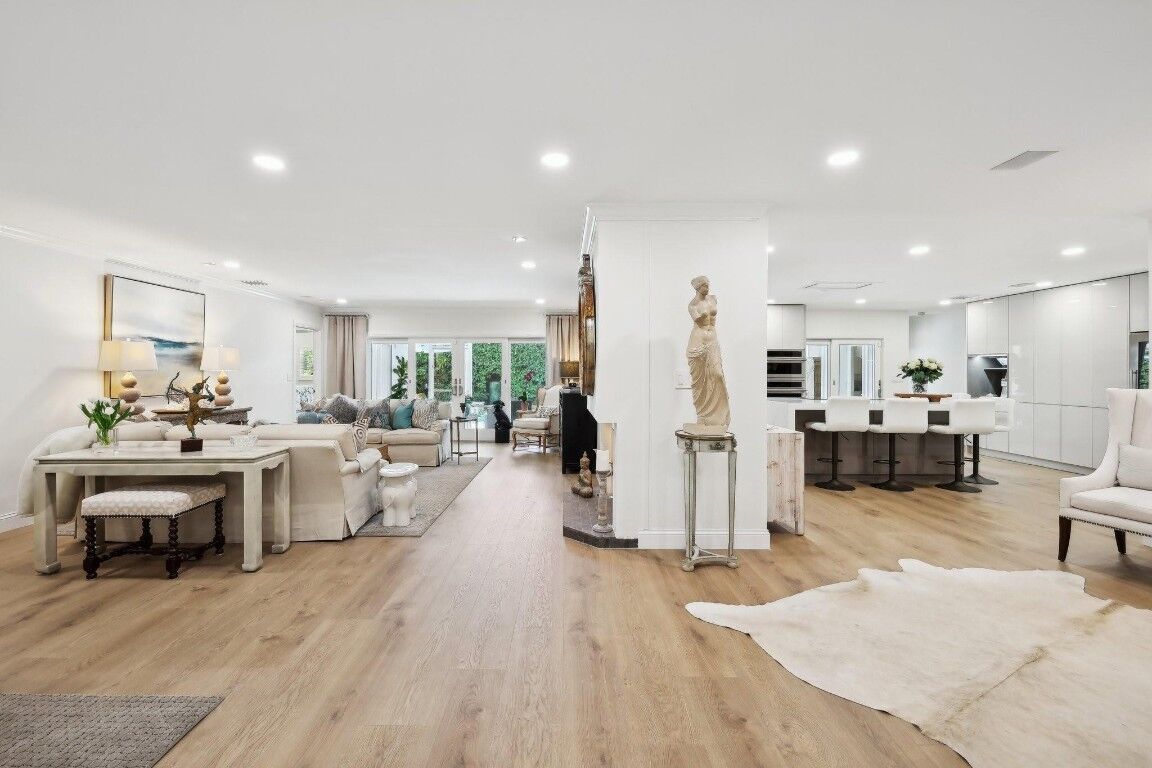 Property Photo:  2510 NE 47th Street  FL 33308 