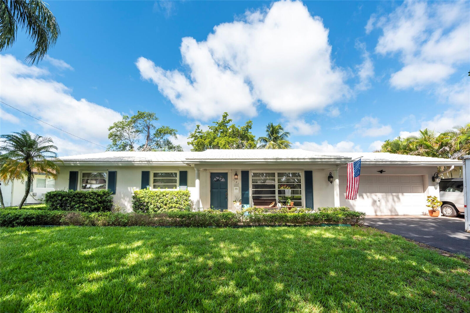 Property Photo:  1101 NW 74th Terrace  FL 33313 