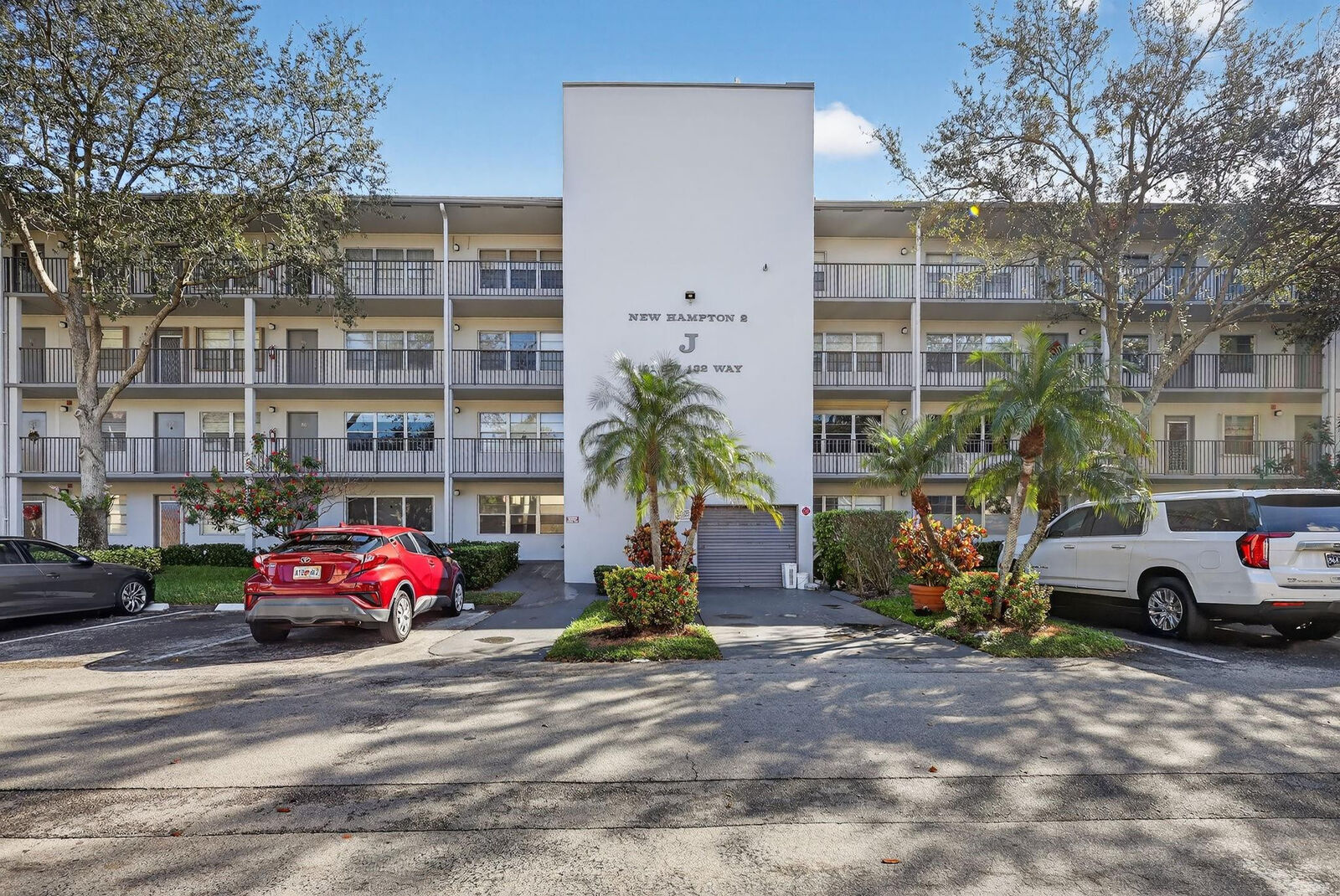 Property Photo:  101 SW 132nd Way 418J  FL 33027 
