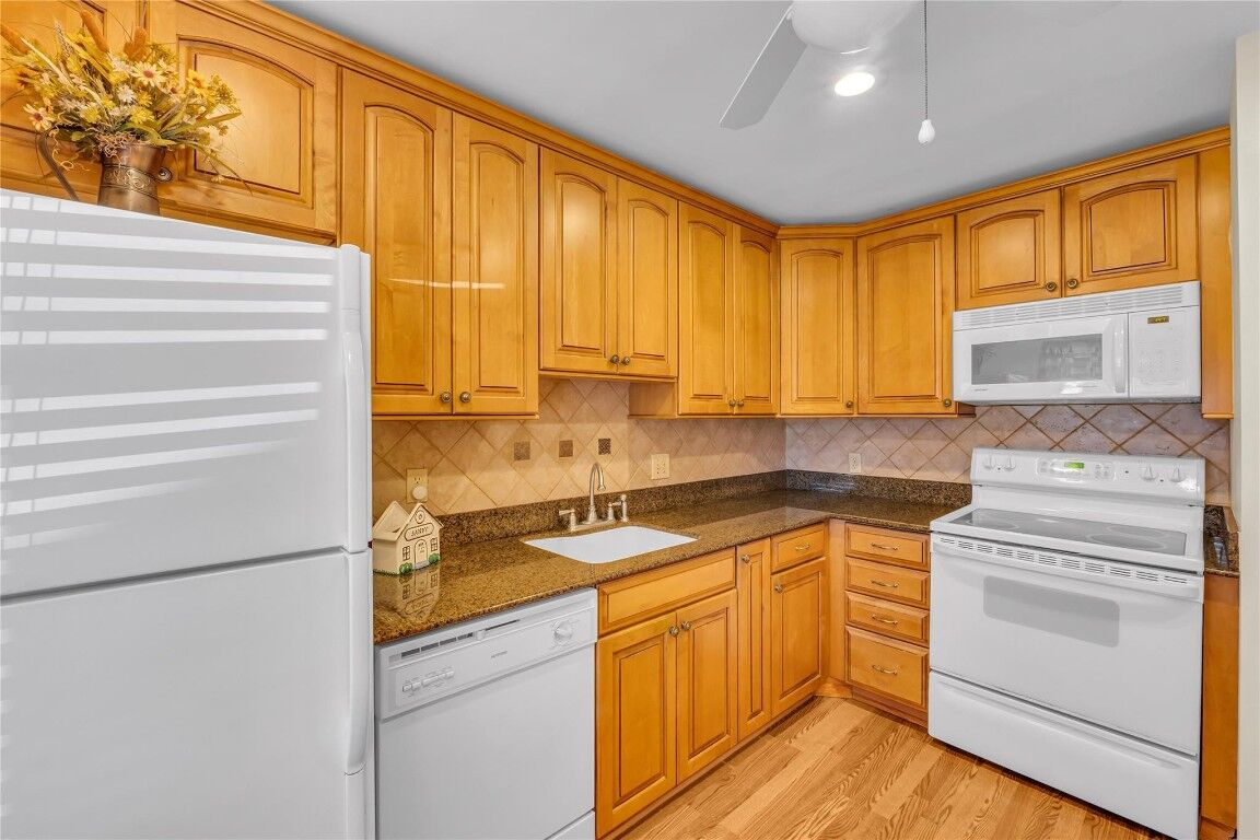 Property Photo:  21656 Juego Circle 23-K  FL 33433 