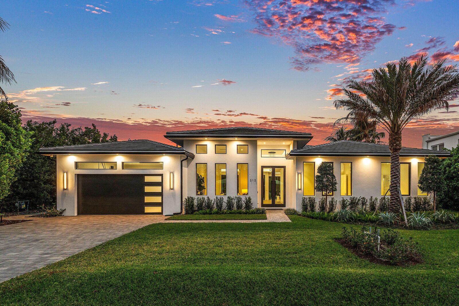 Property Photo:  212 NW 18th Street  FL 33444 