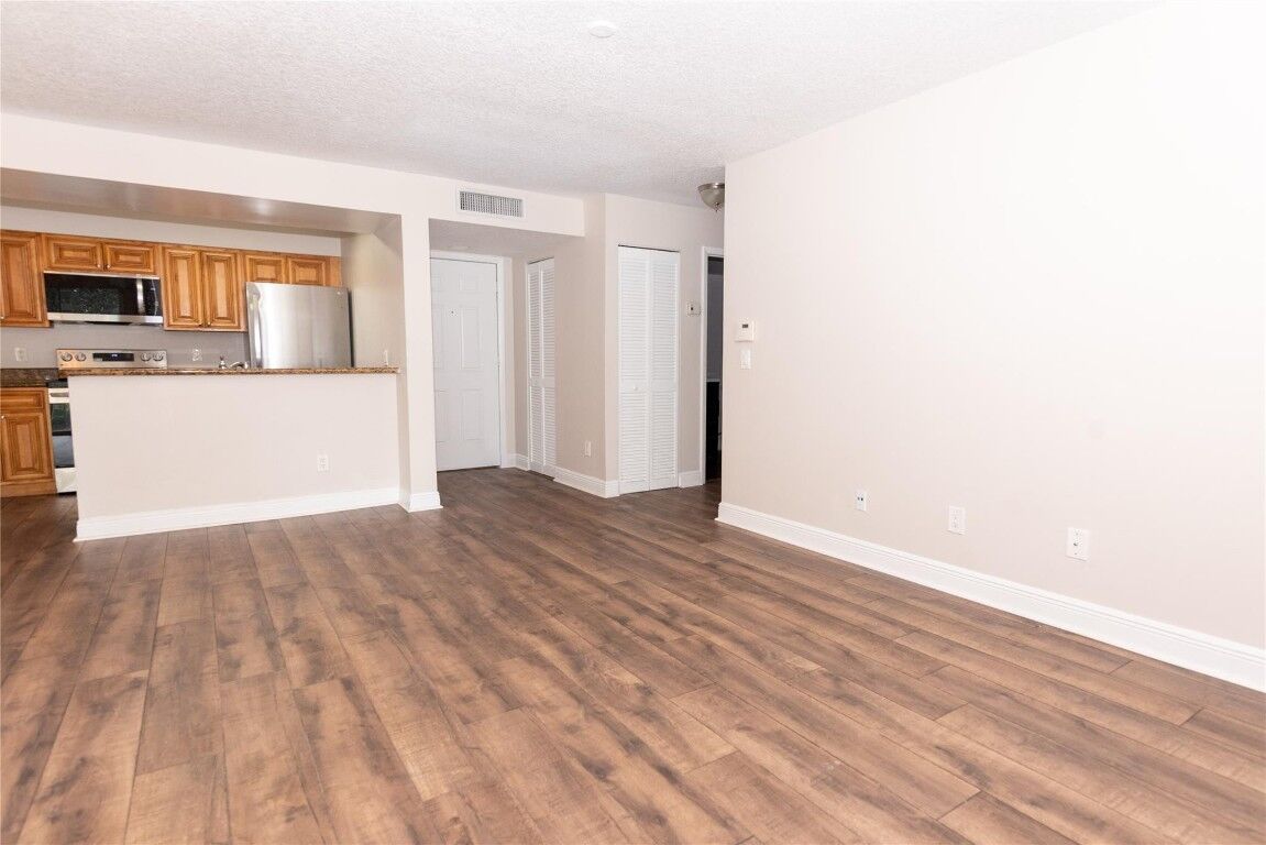 Property Photo:  1251 SW 46th Avenue 1506  FL 33069 