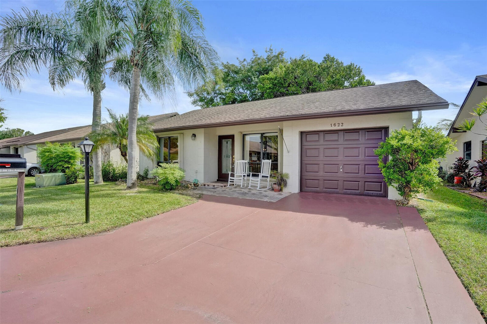 Property Photo:  1622 SW 19th Avenue  FL 33442 