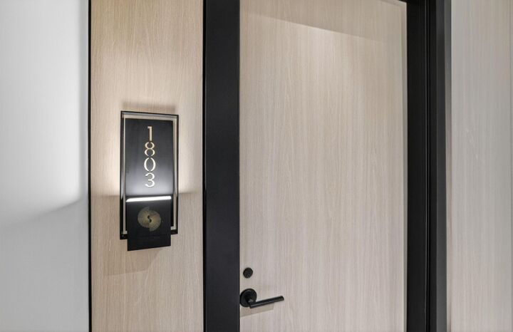 Property Photo: 151 N Seabreeze Boulevard 1803-E FL 33304