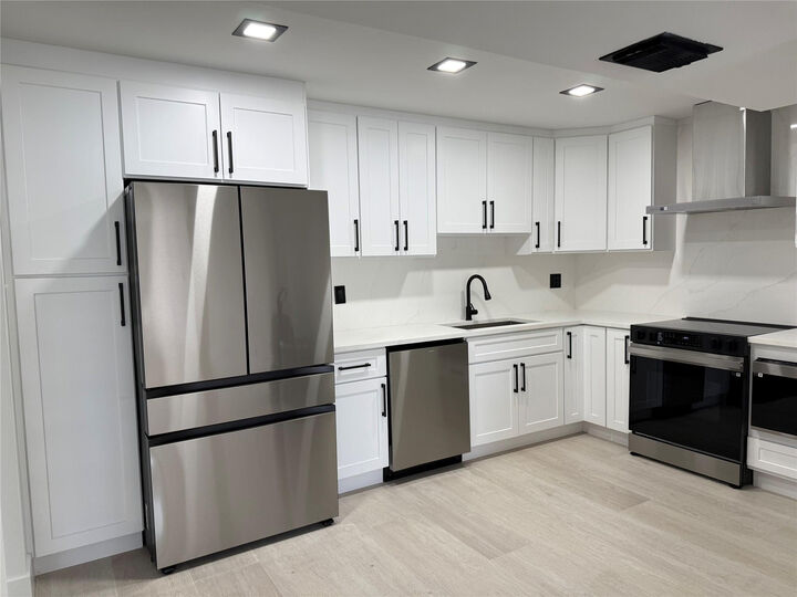 Property Photo:  3010 N Course Drive 207  FL 33069 