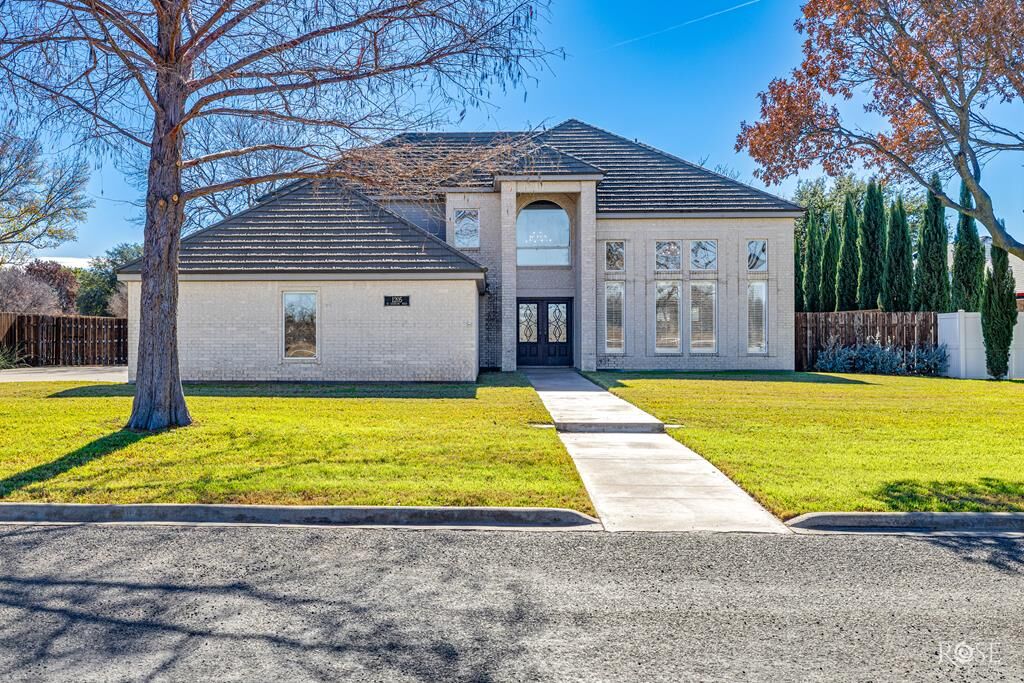 Property Photo:  1205 St Andrews Rd  TX 76904 