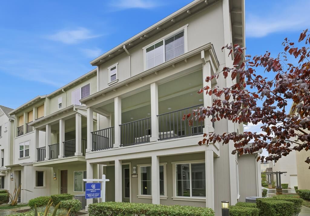 Property Photo:  37598 Cape Cod Road  CA 94560 