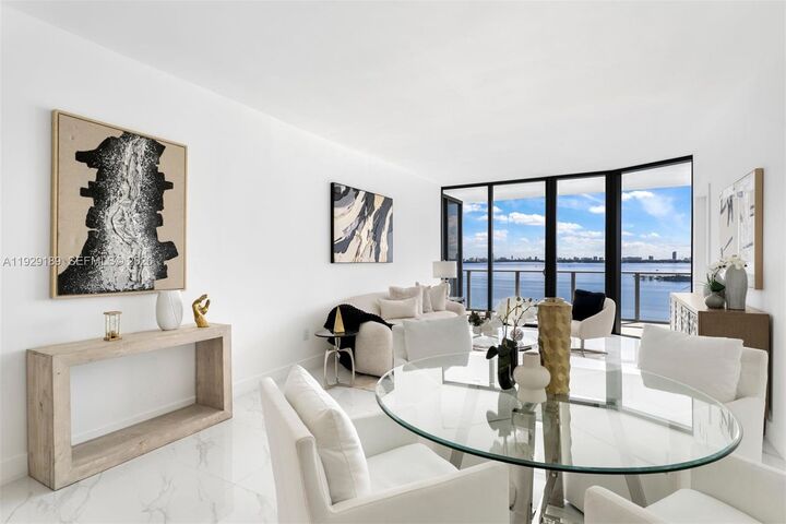 Property Photo: 700 NE 24th St 1005 FL 33137