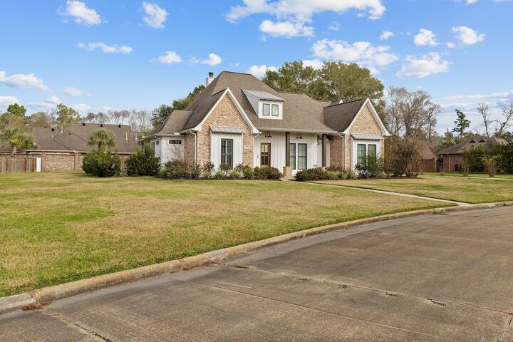 Property Photo:  4904 Woodway  TX 77630 